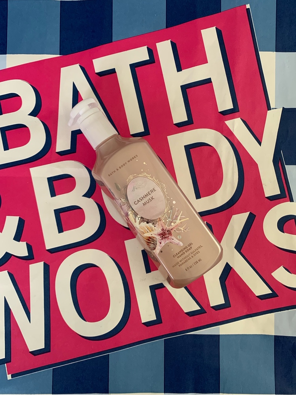 NWT Bath & Body Works Cashmere Musk Cleansing Gel Hand Soap